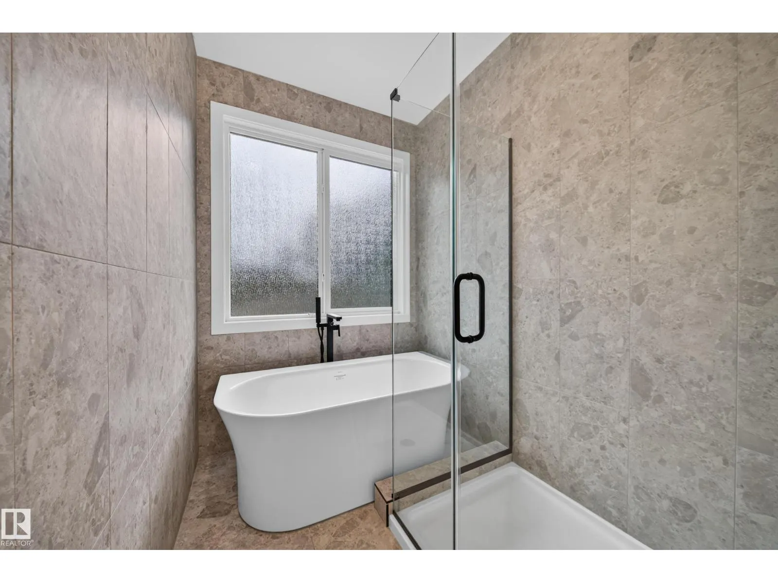 14610 85 AV NW