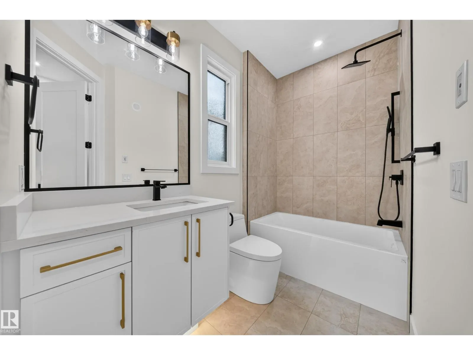 14610 85 AV NW