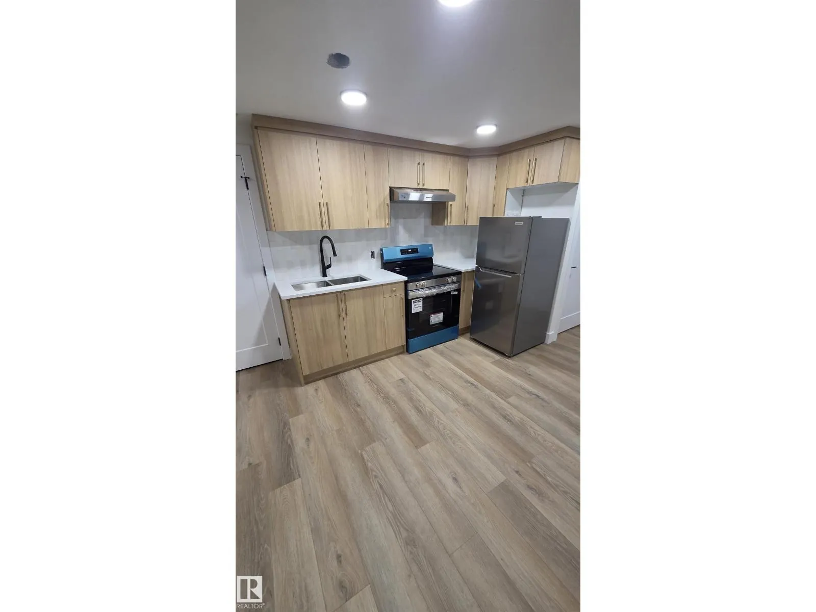 14610 85 AV NW