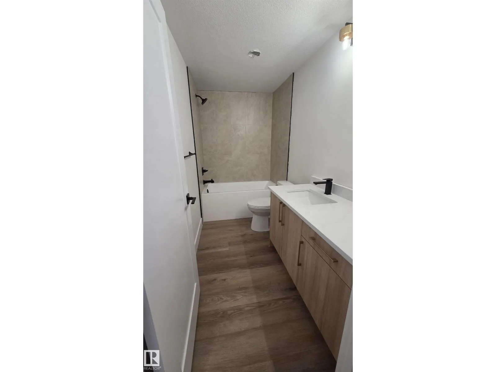 14610 85 AV NW