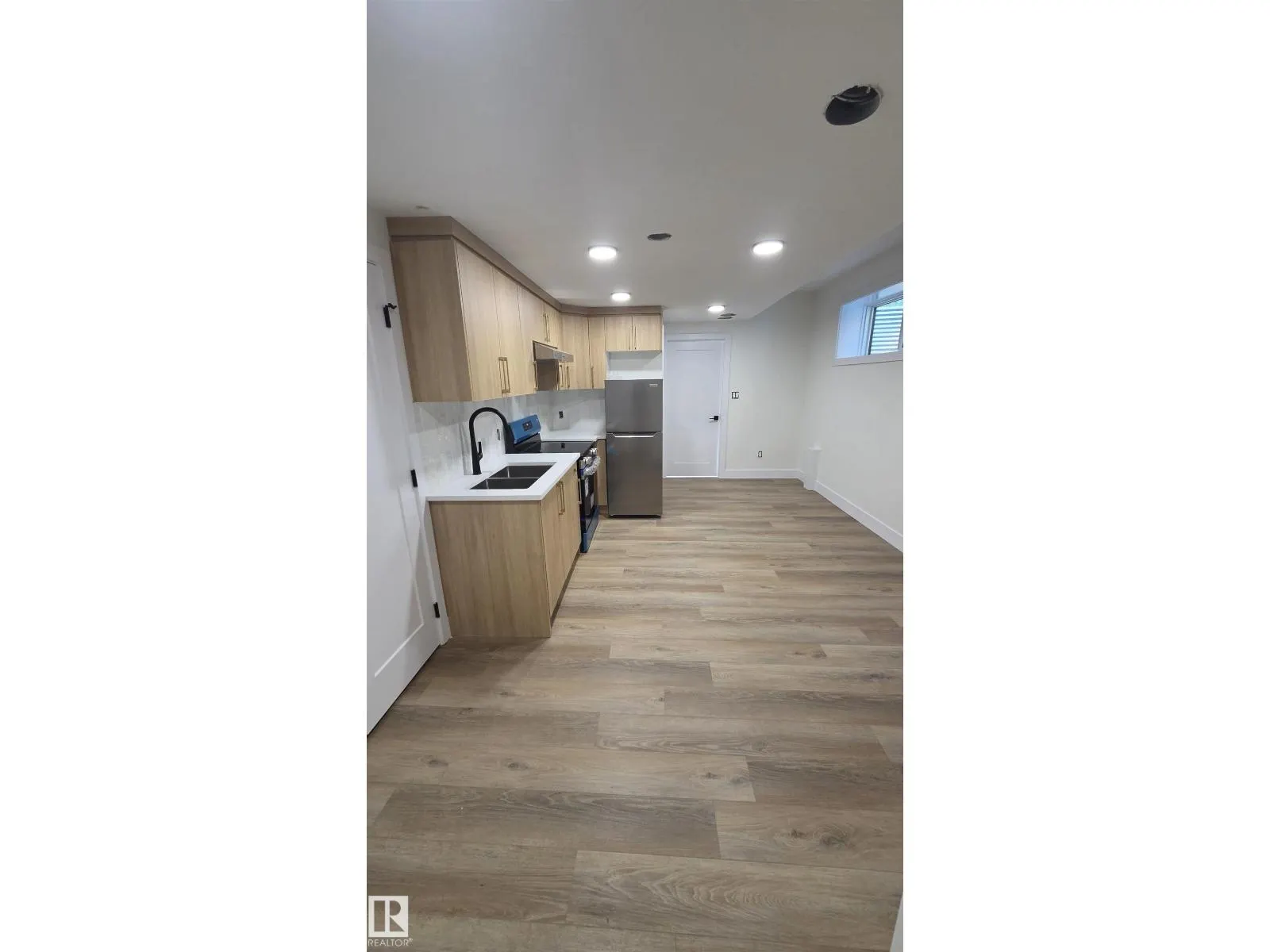 14610 85 AV NW