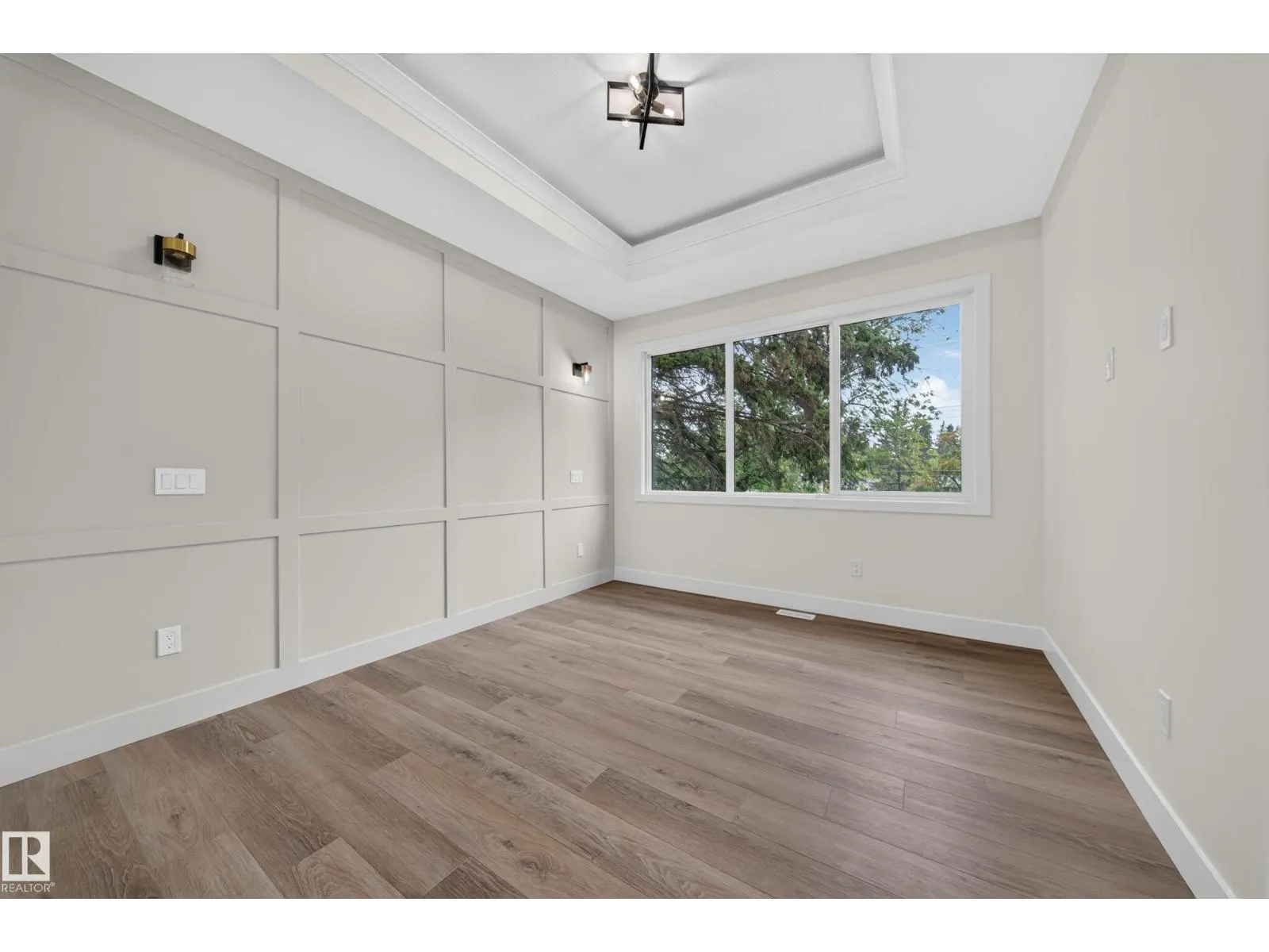 14610 85 AV NW