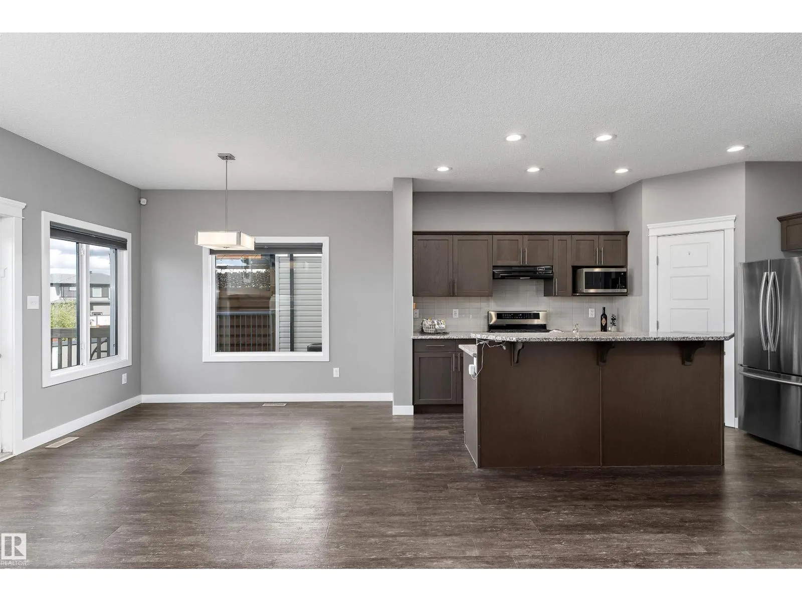 948 MORRIS WY