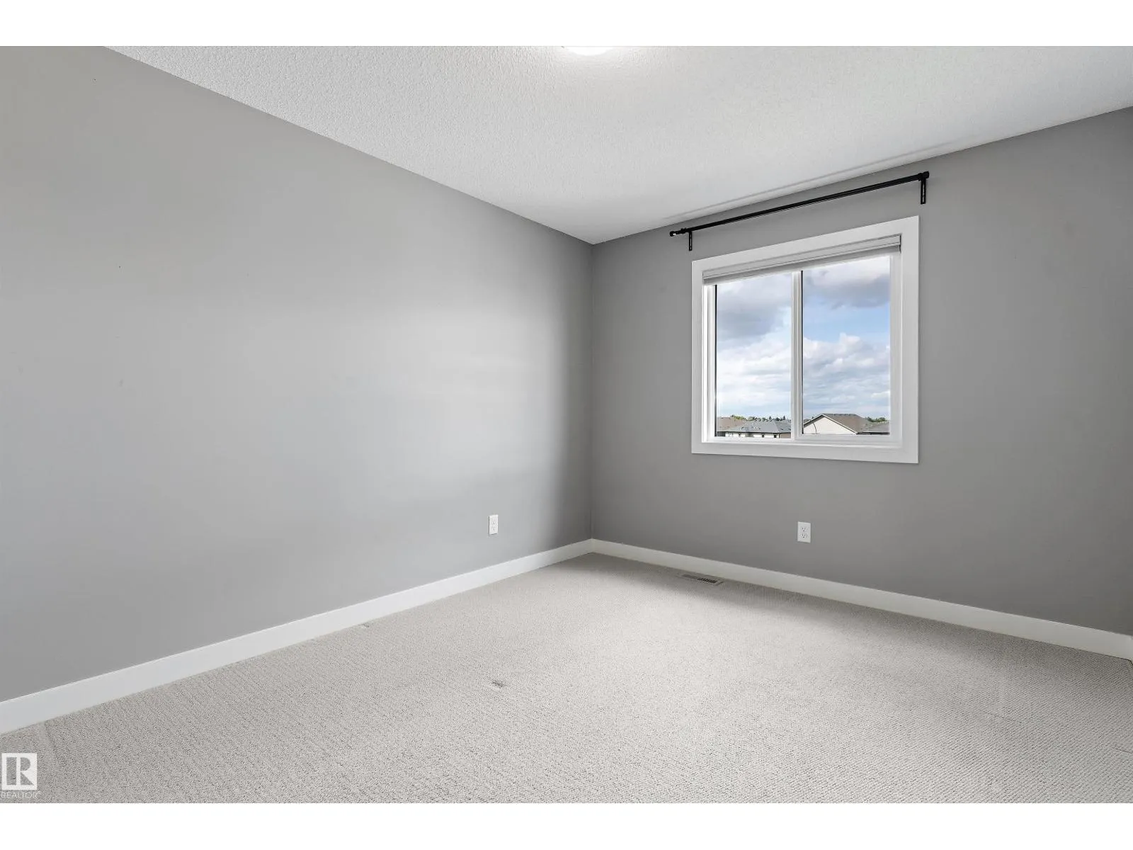 948 MORRIS WY