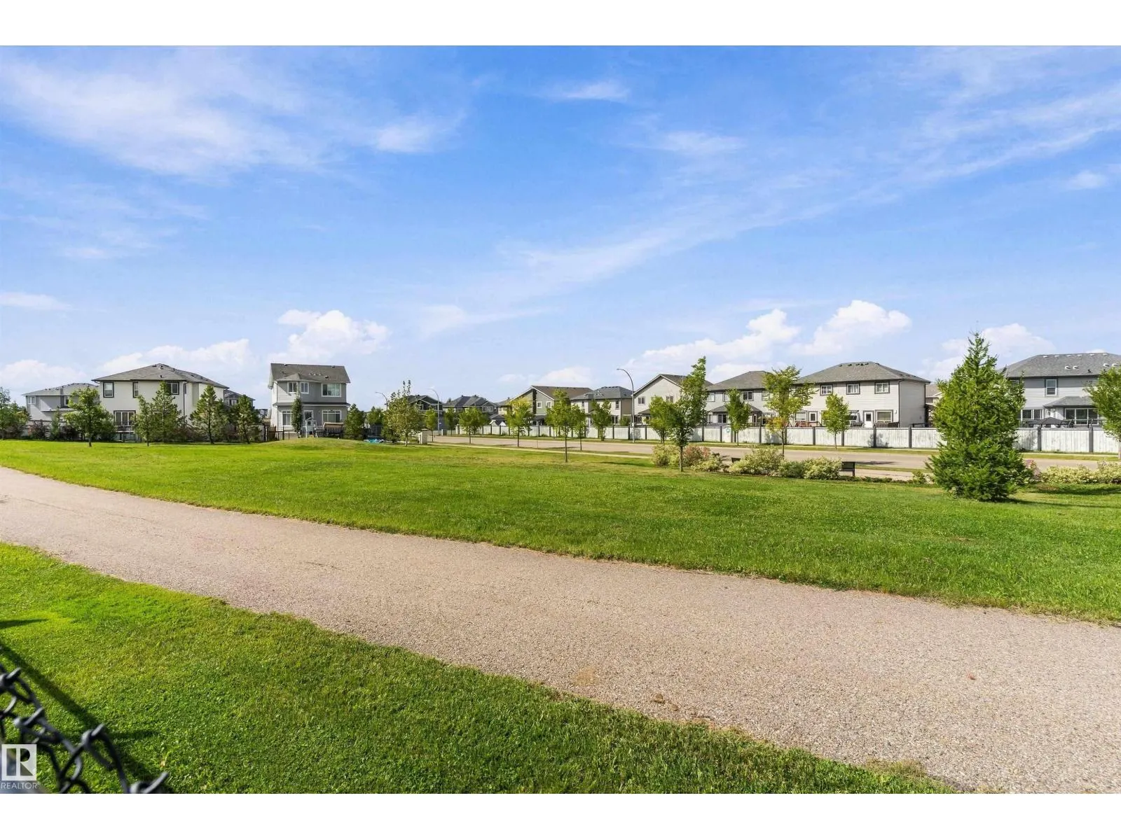 948 MORRIS WY