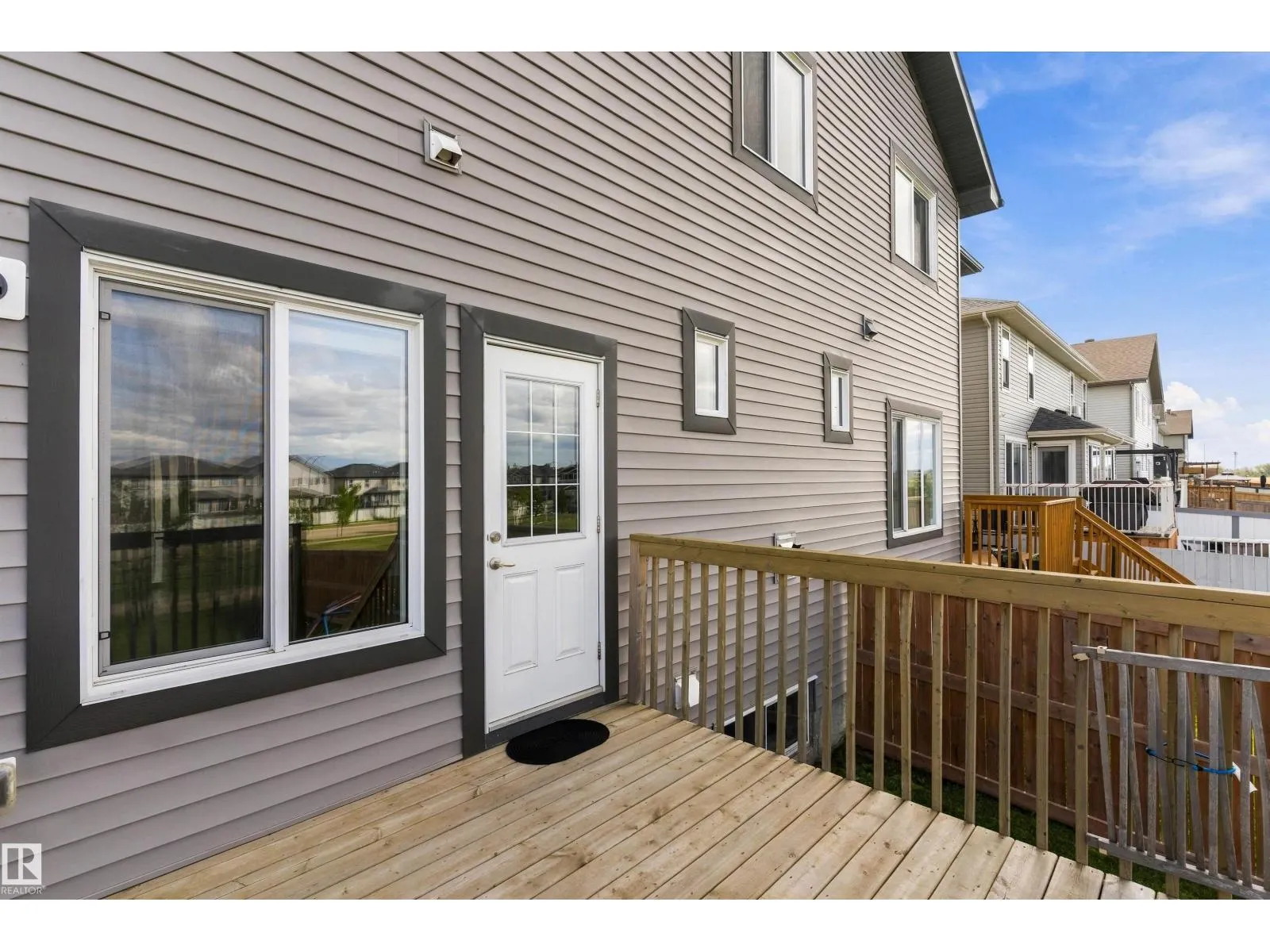 948 MORRIS WY