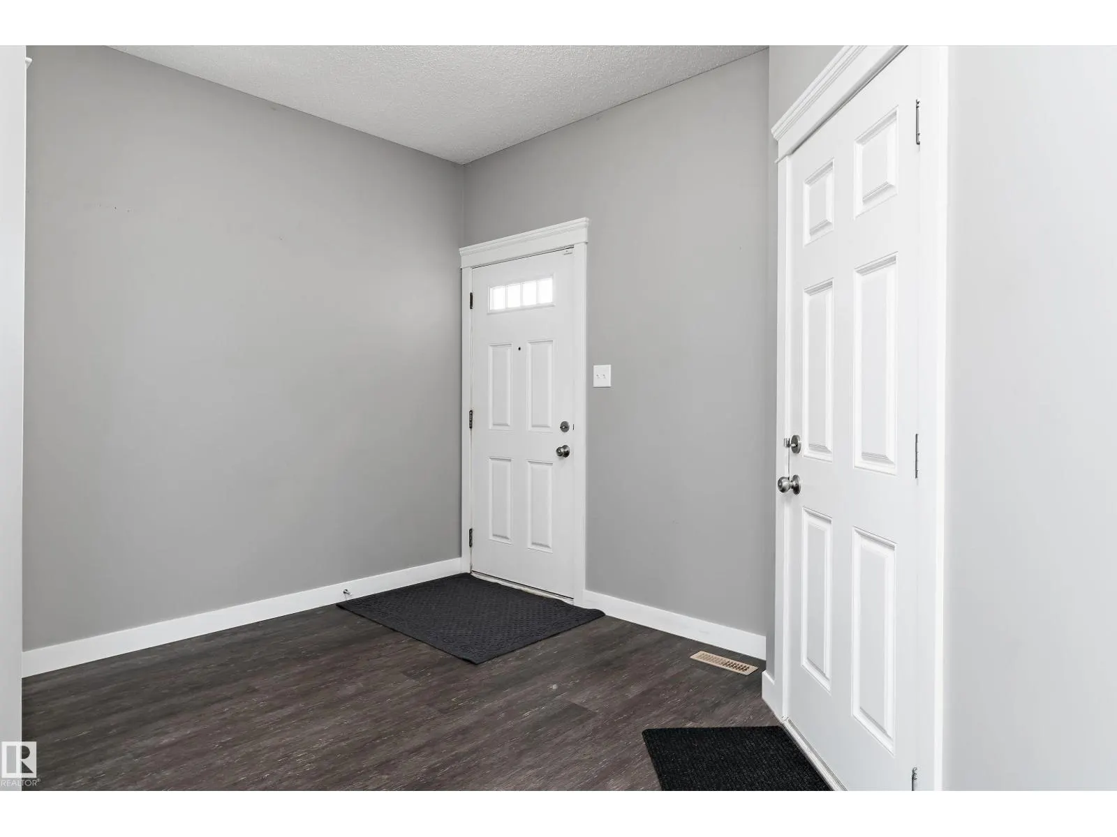 948 MORRIS WY