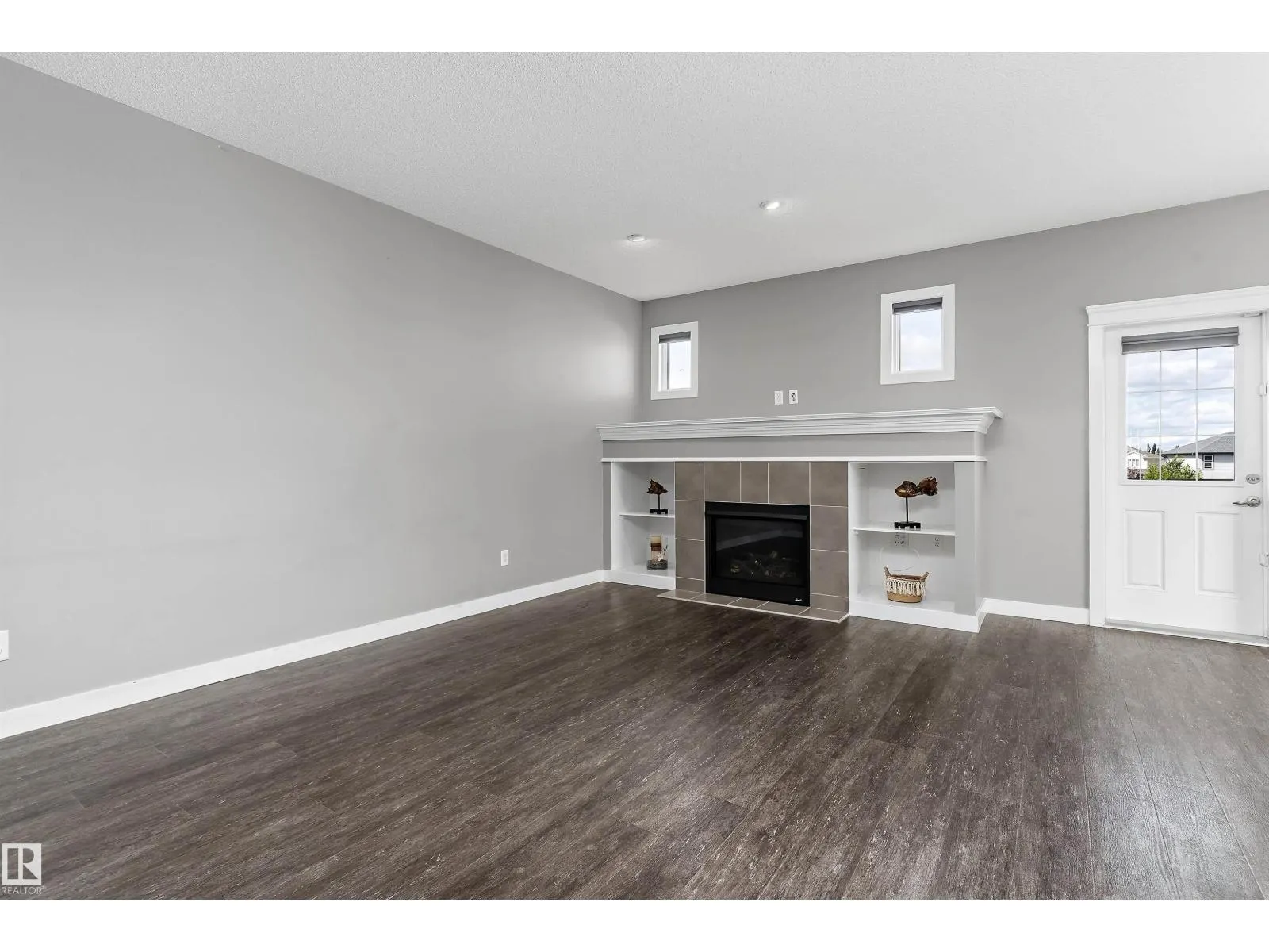 948 MORRIS WY
