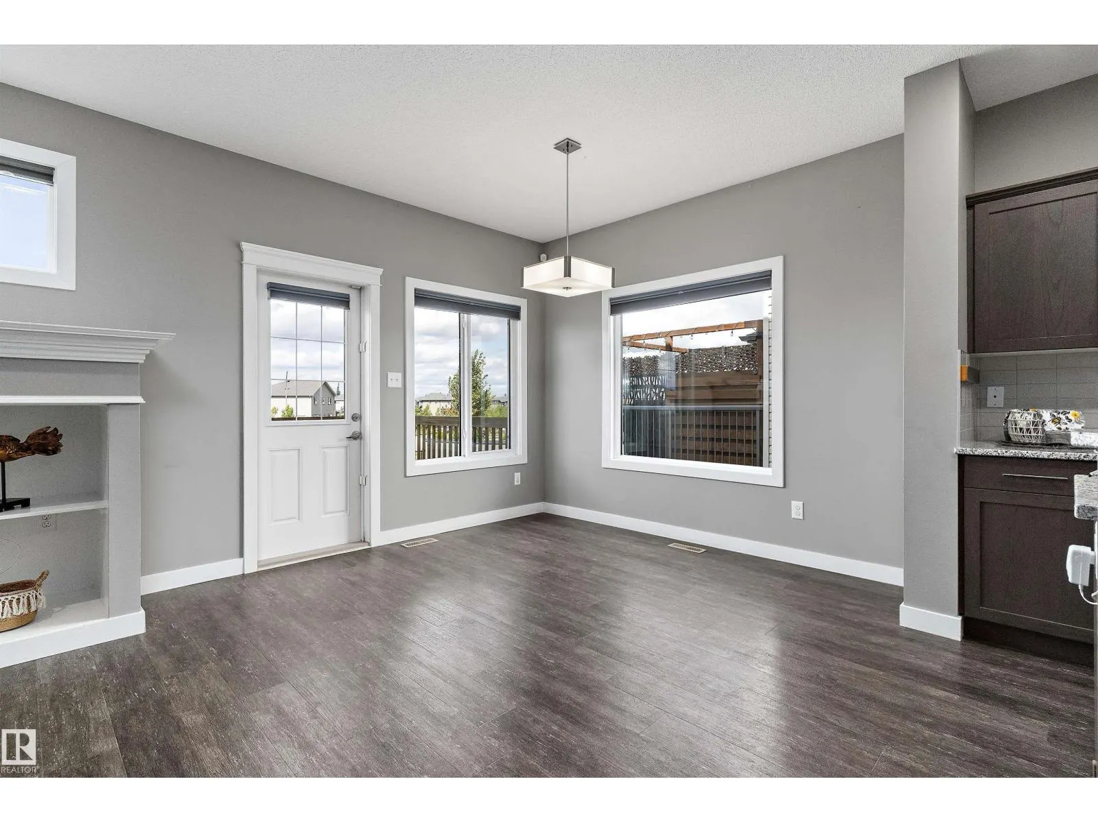 948 MORRIS WY