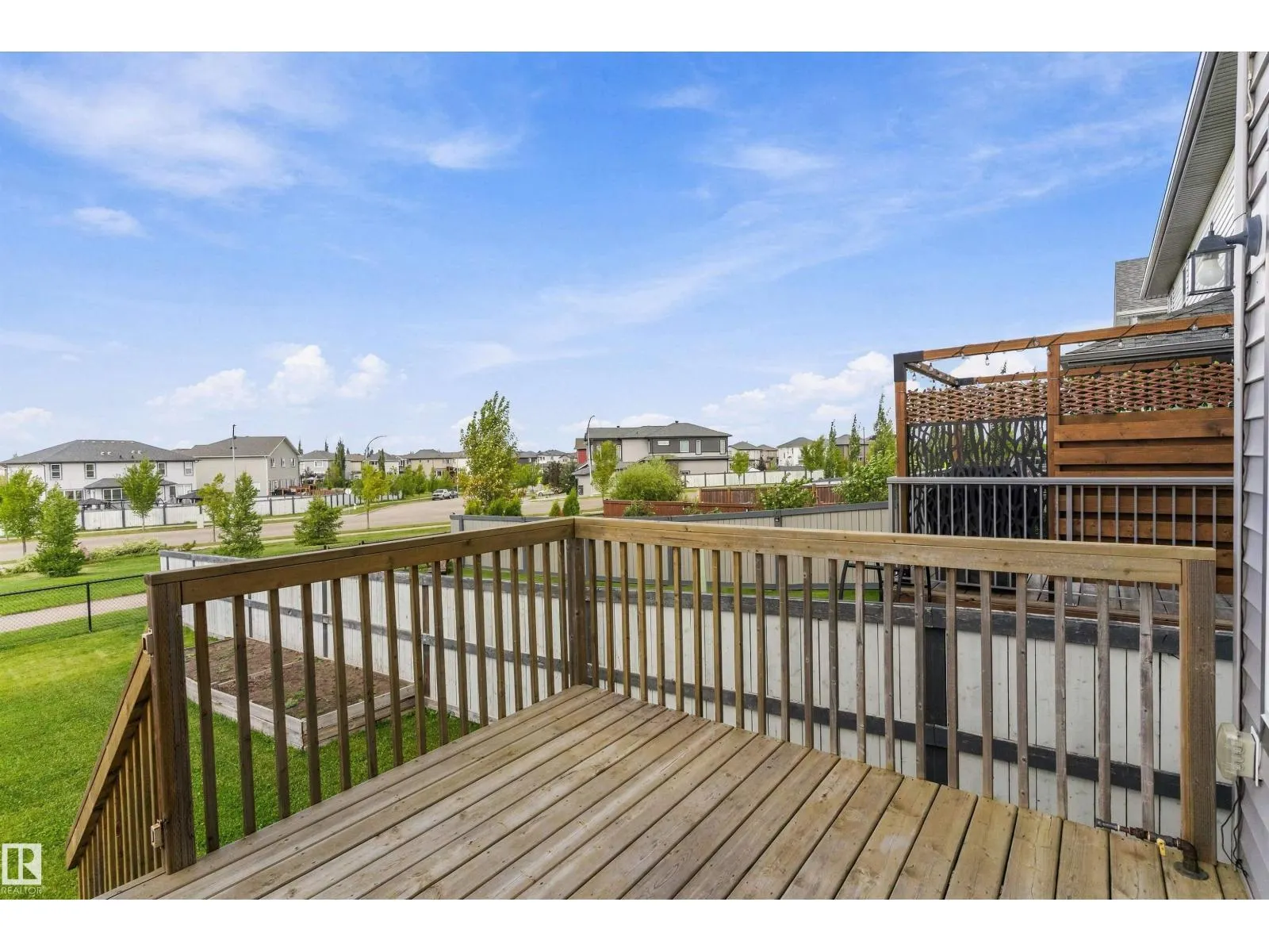 948 MORRIS WY