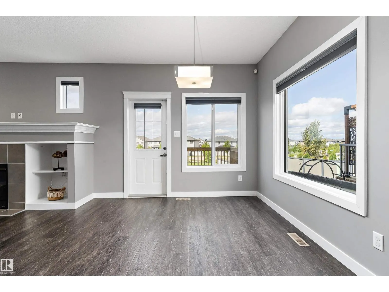 948 MORRIS WY