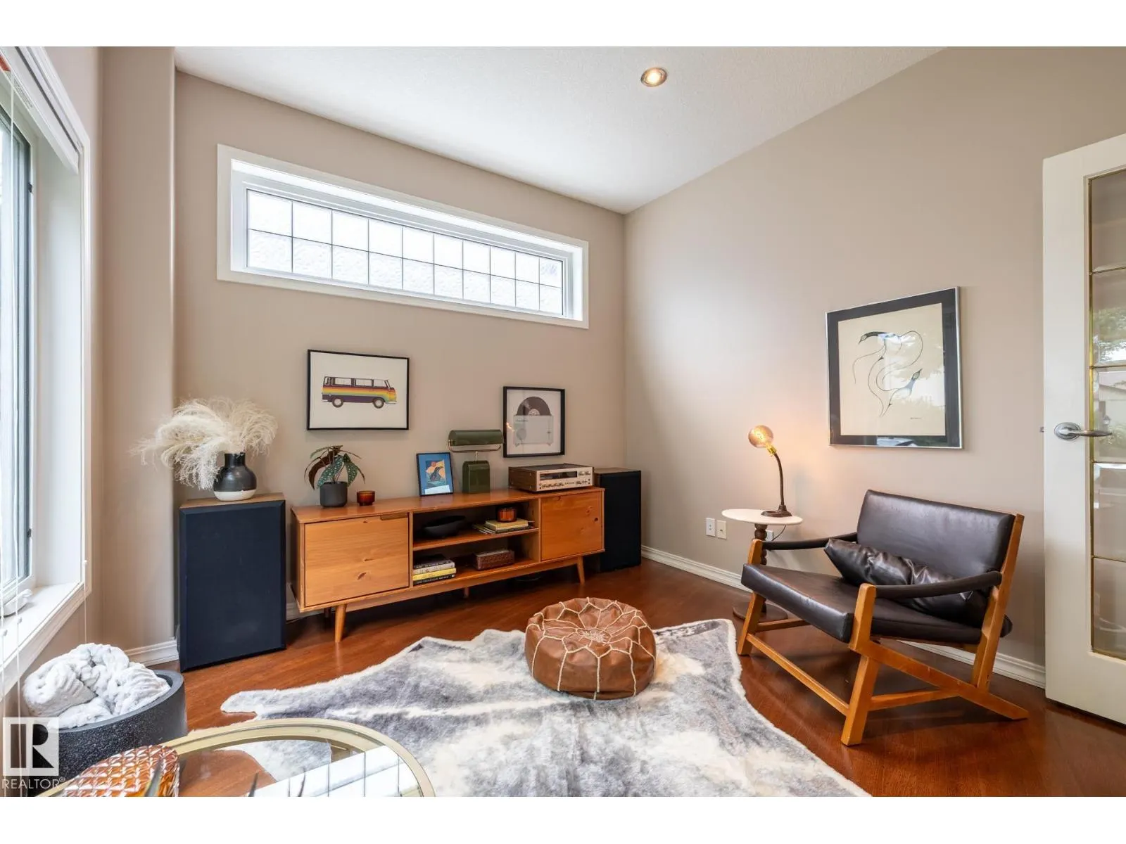 11122 52 ST NW