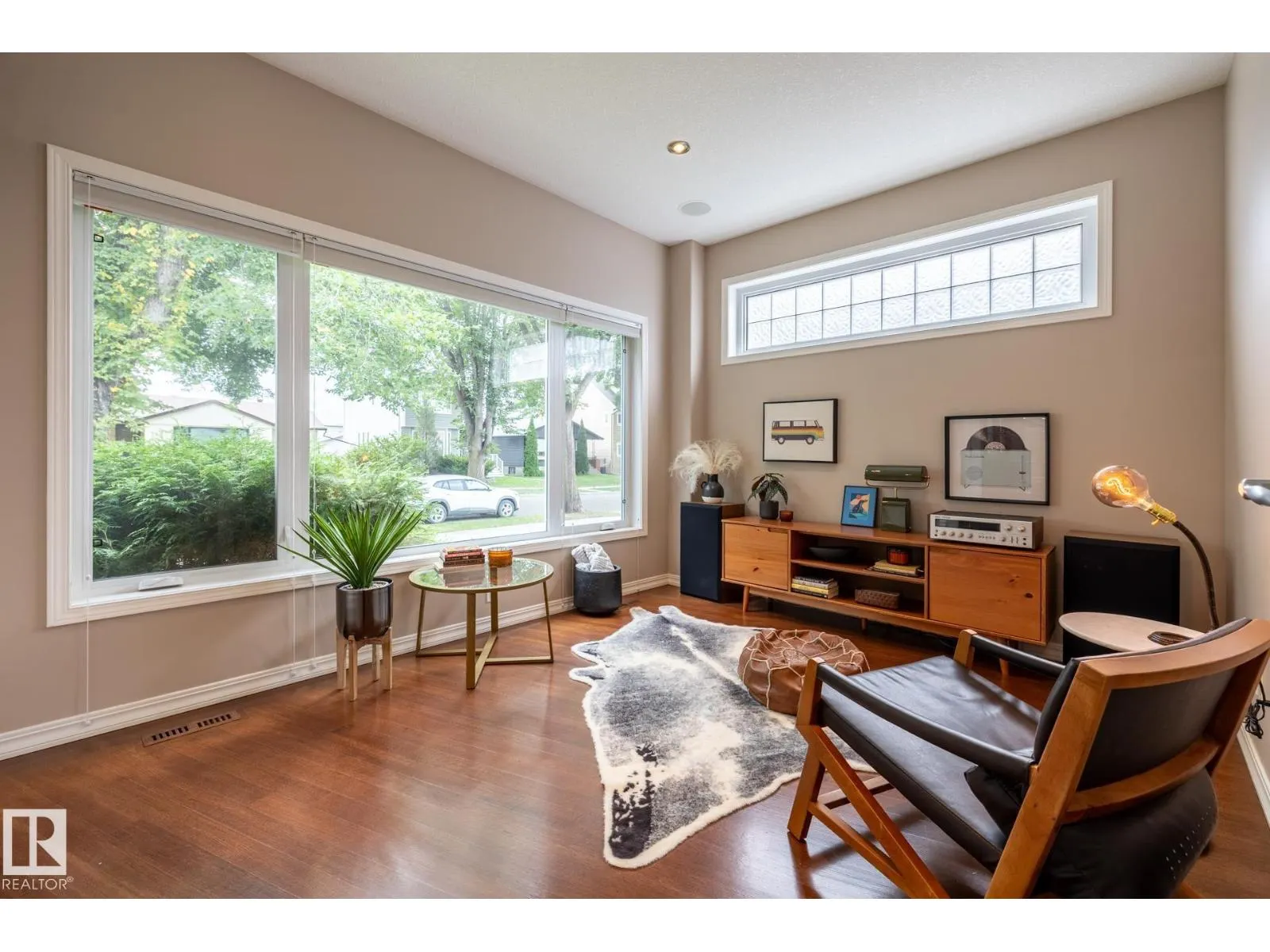 11122 52 ST NW