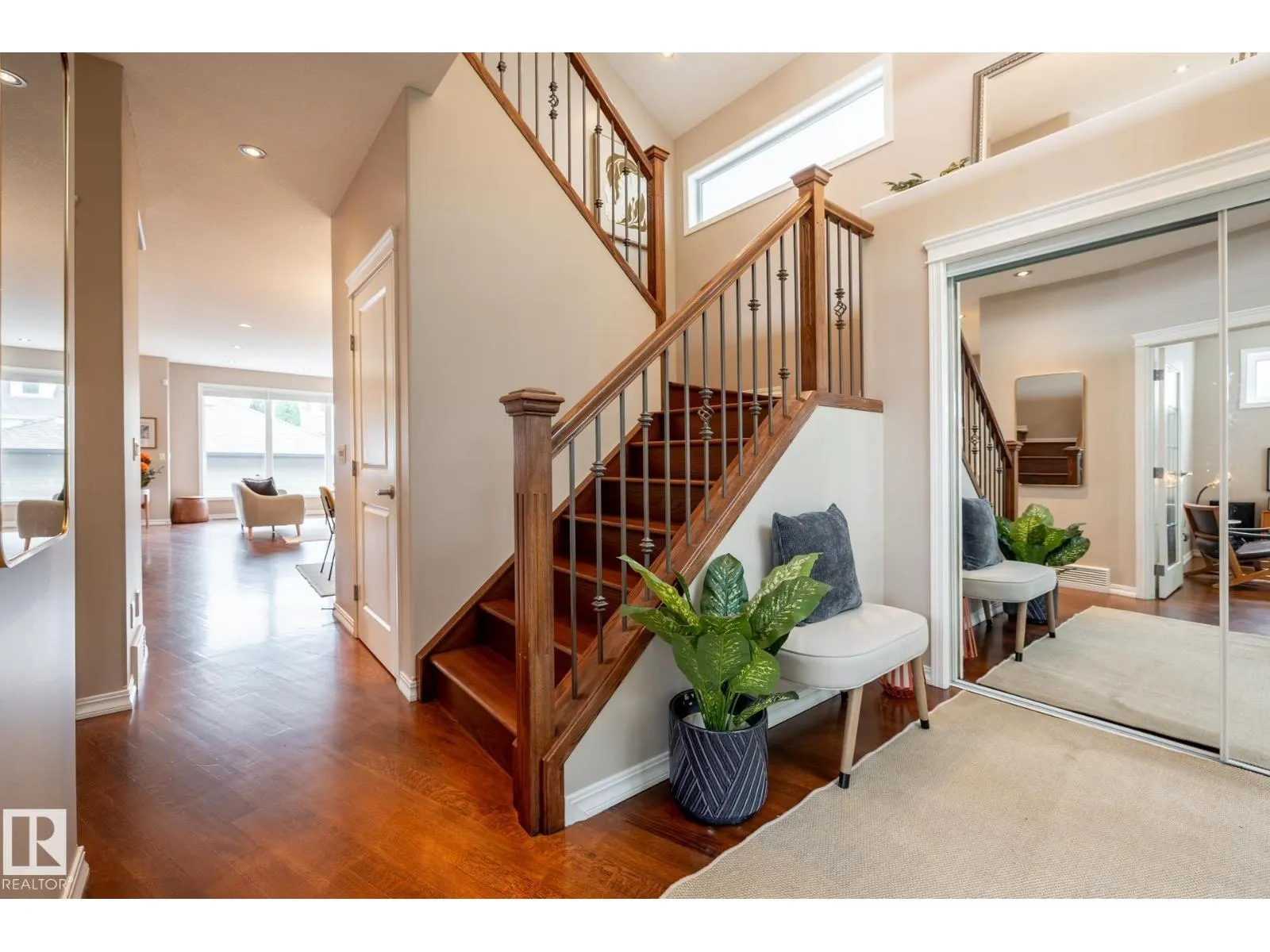 11122 52 ST NW