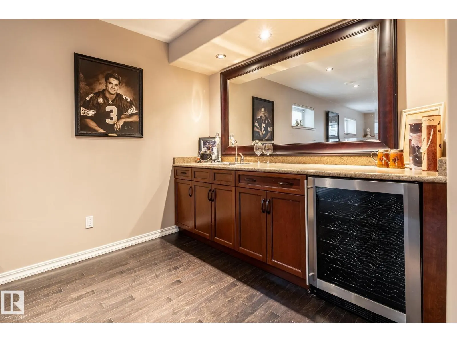 11122 52 ST NW