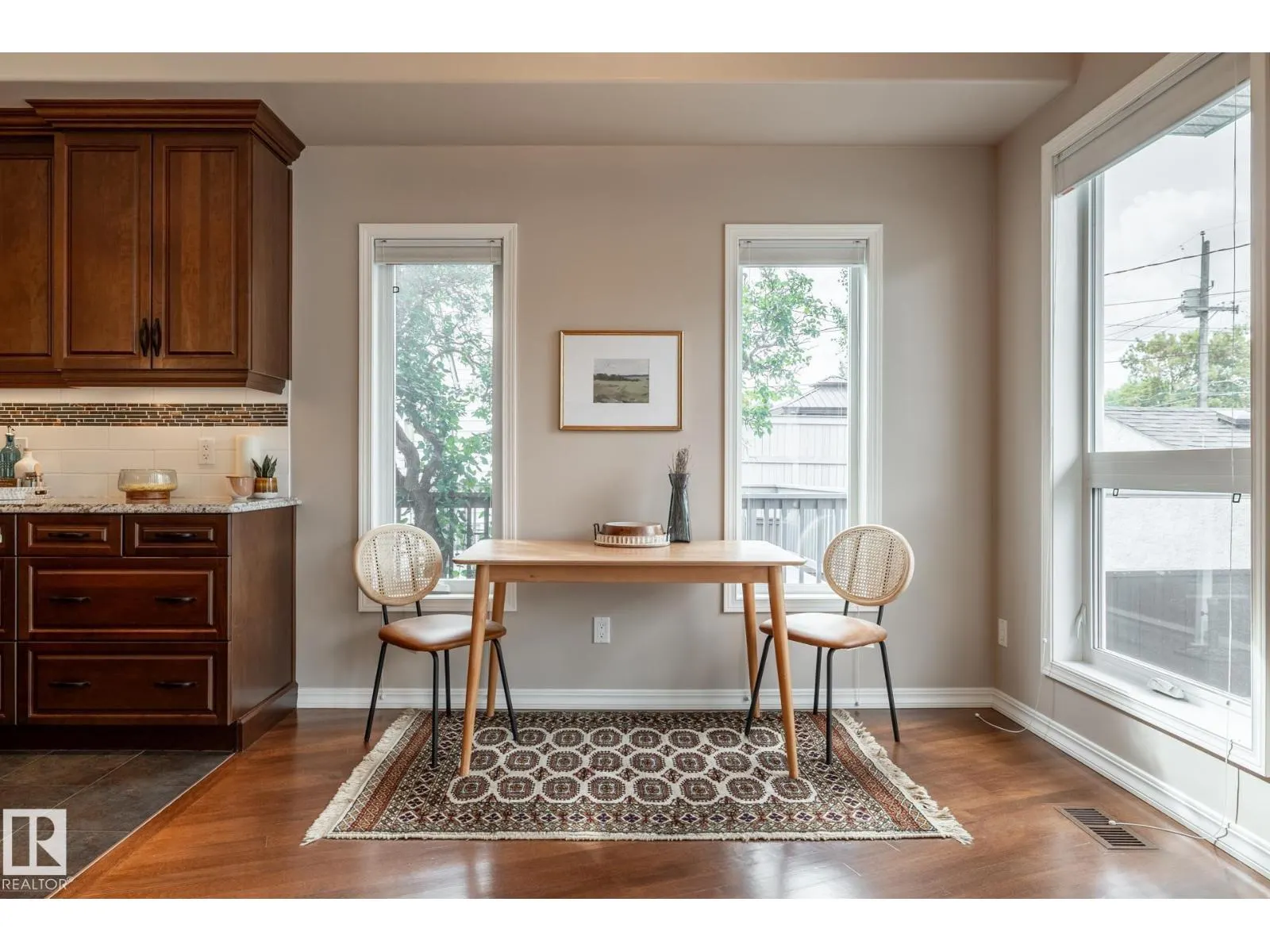 11122 52 ST NW