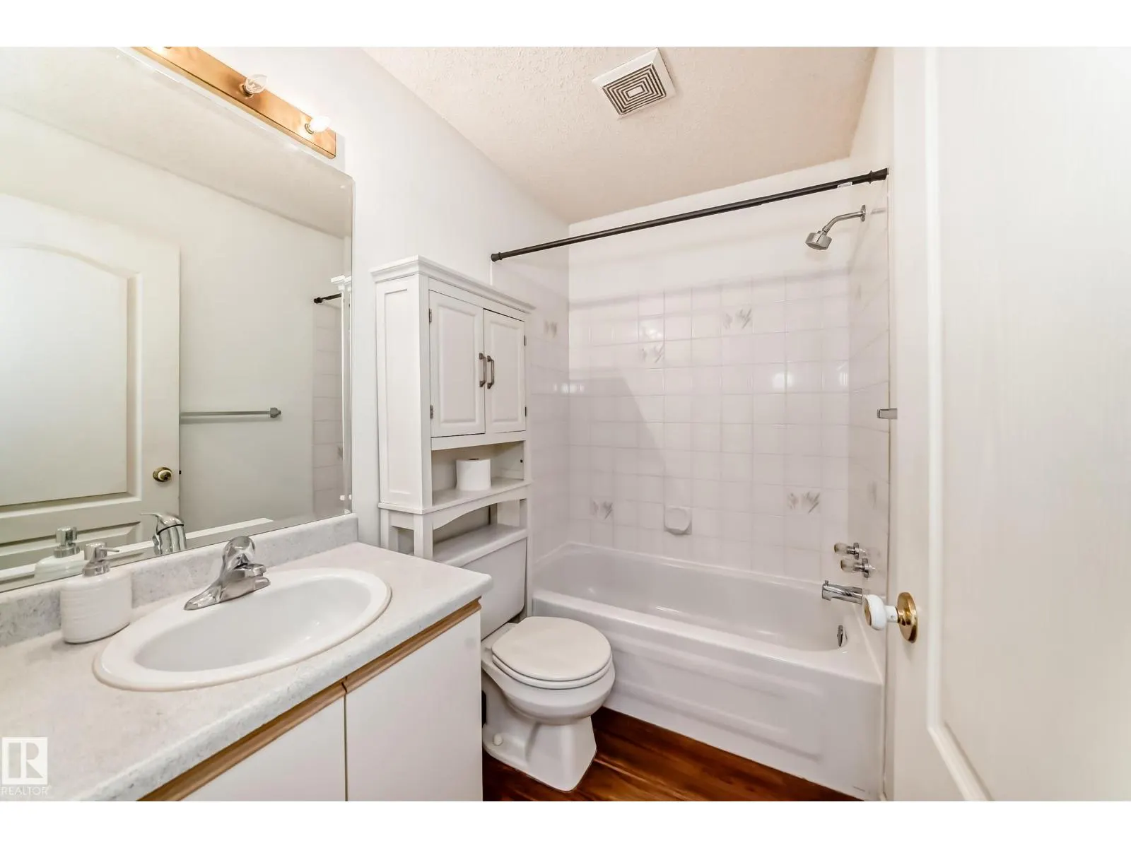 #320 9620 174 ST NW