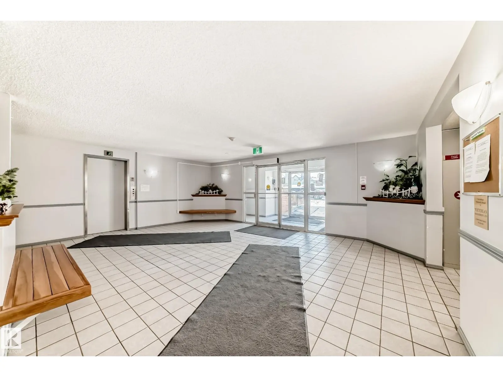 #320 9620 174 ST NW