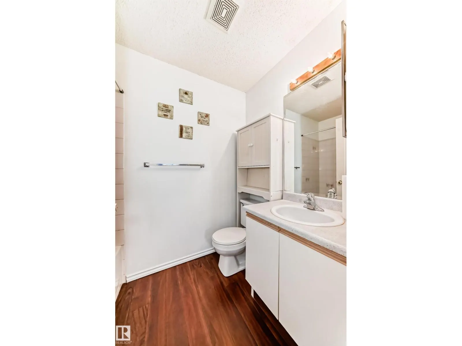 #320 9620 174 ST NW