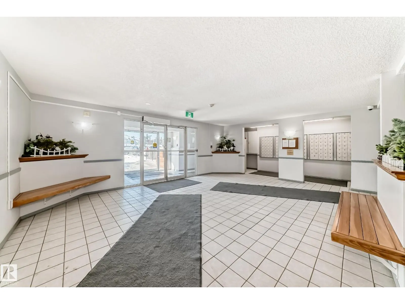 #320 9620 174 ST NW