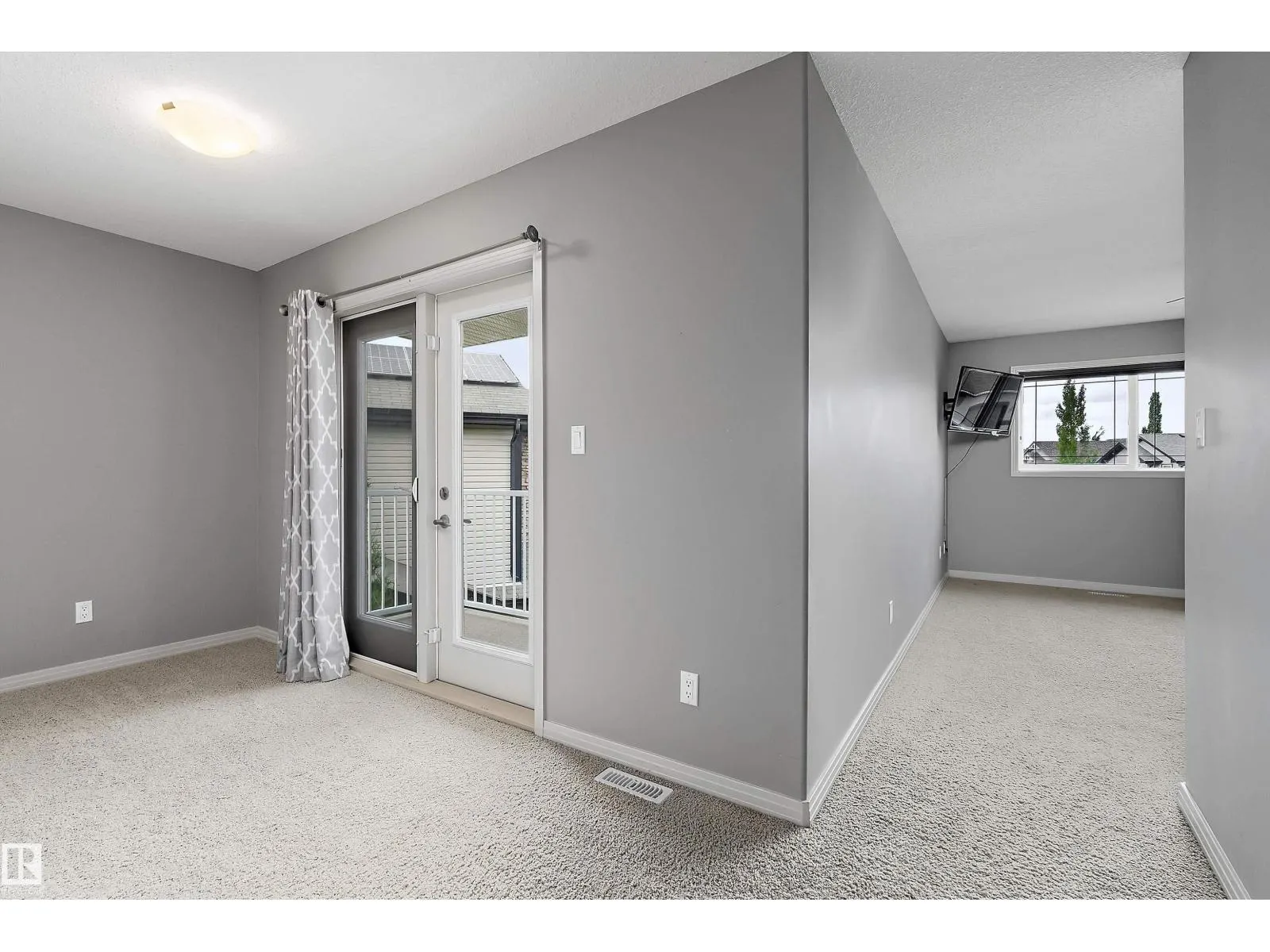 740 173 ST SW