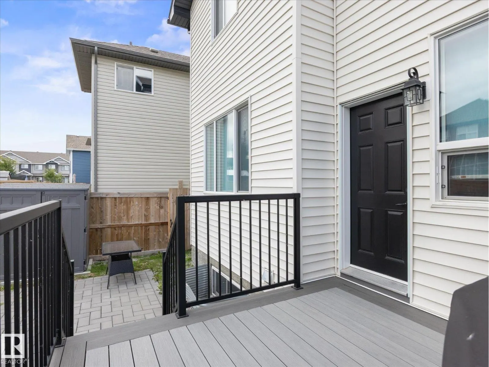 17 SAVOY CR