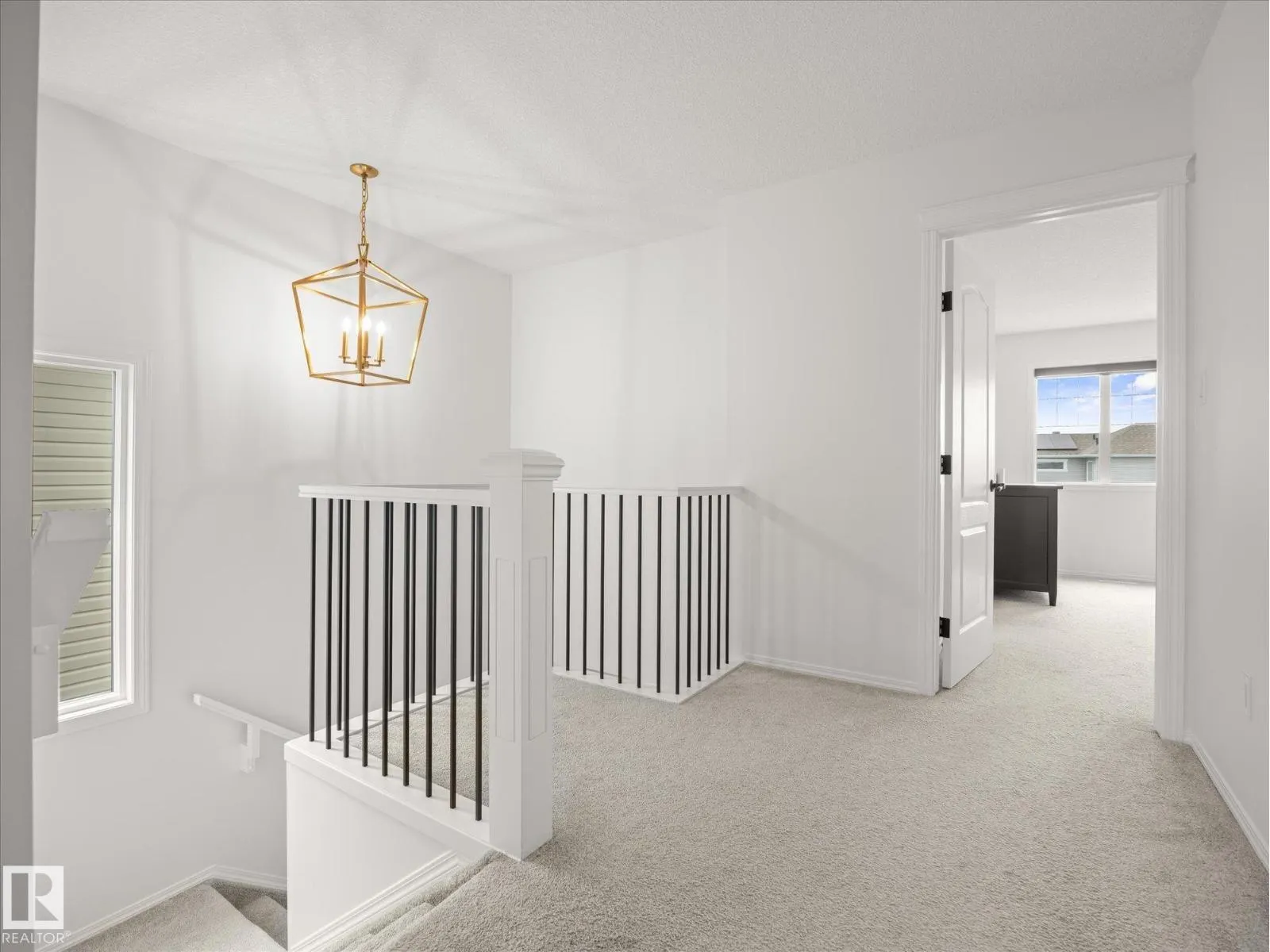 17 SAVOY CR