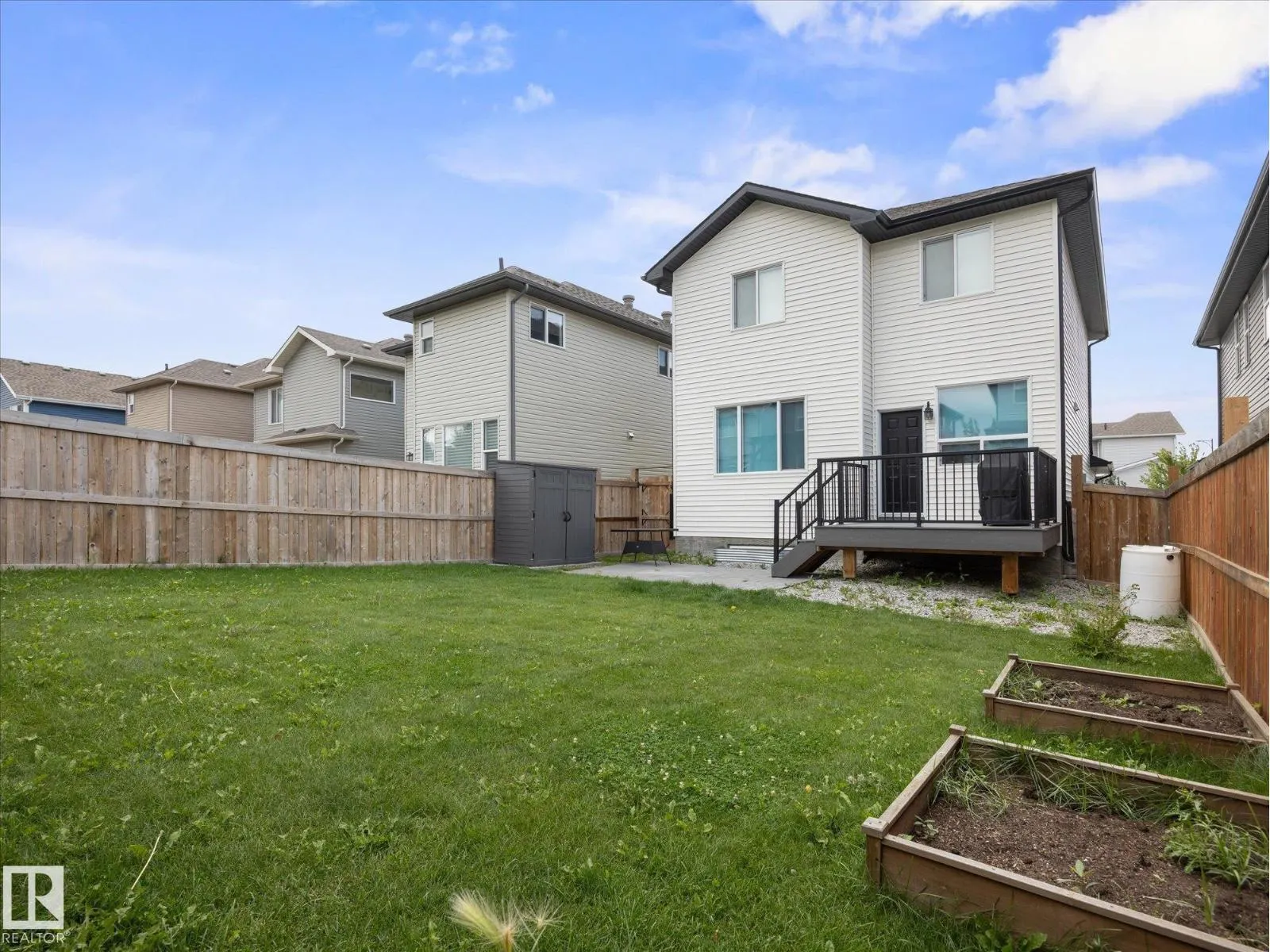 17 SAVOY CR