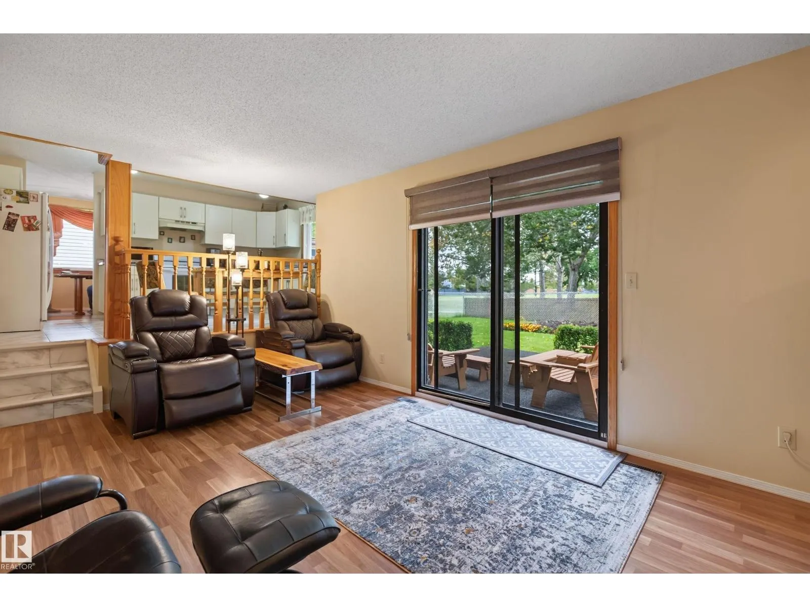 5712 123 AV NW