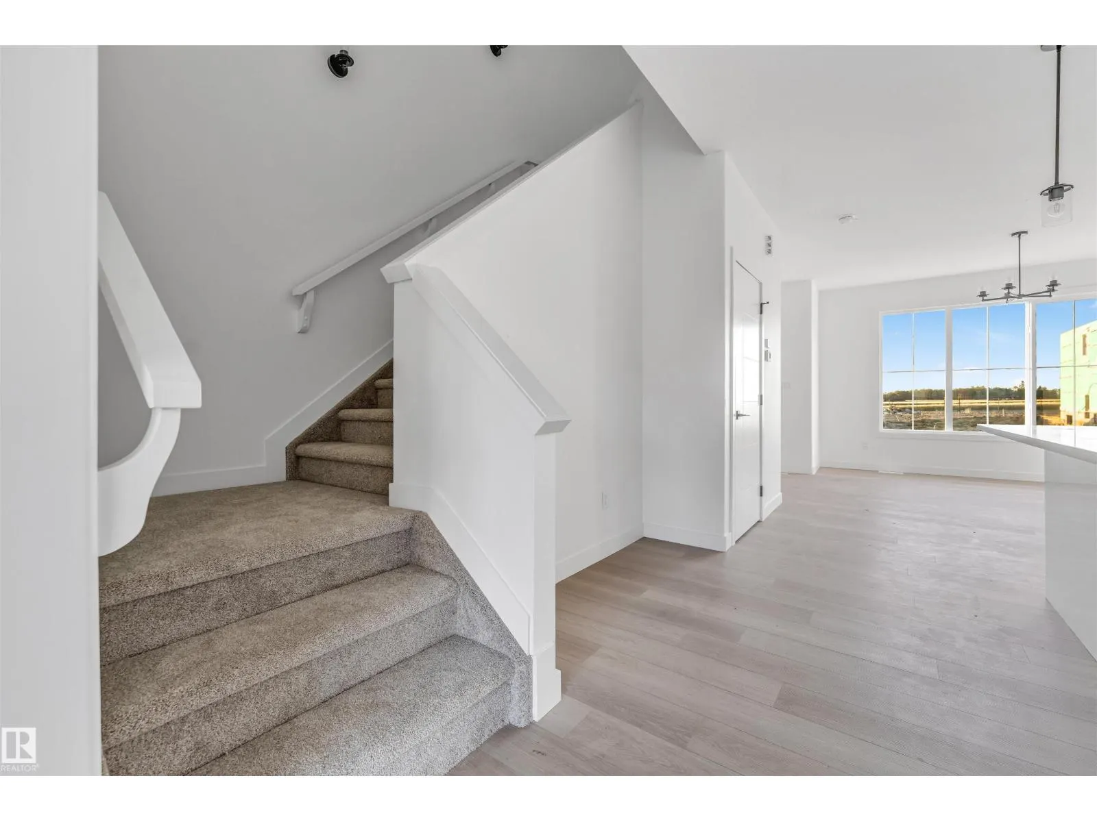 534 Ashgrove Circle