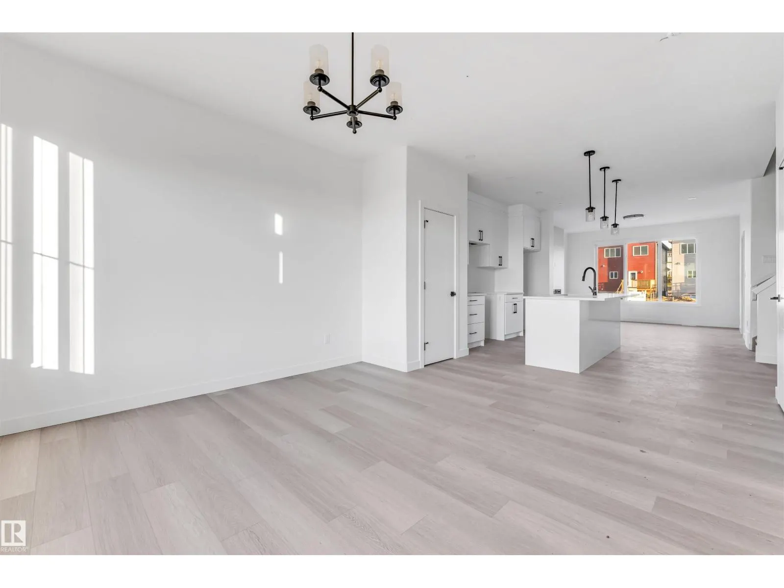 534 Ashgrove Circle