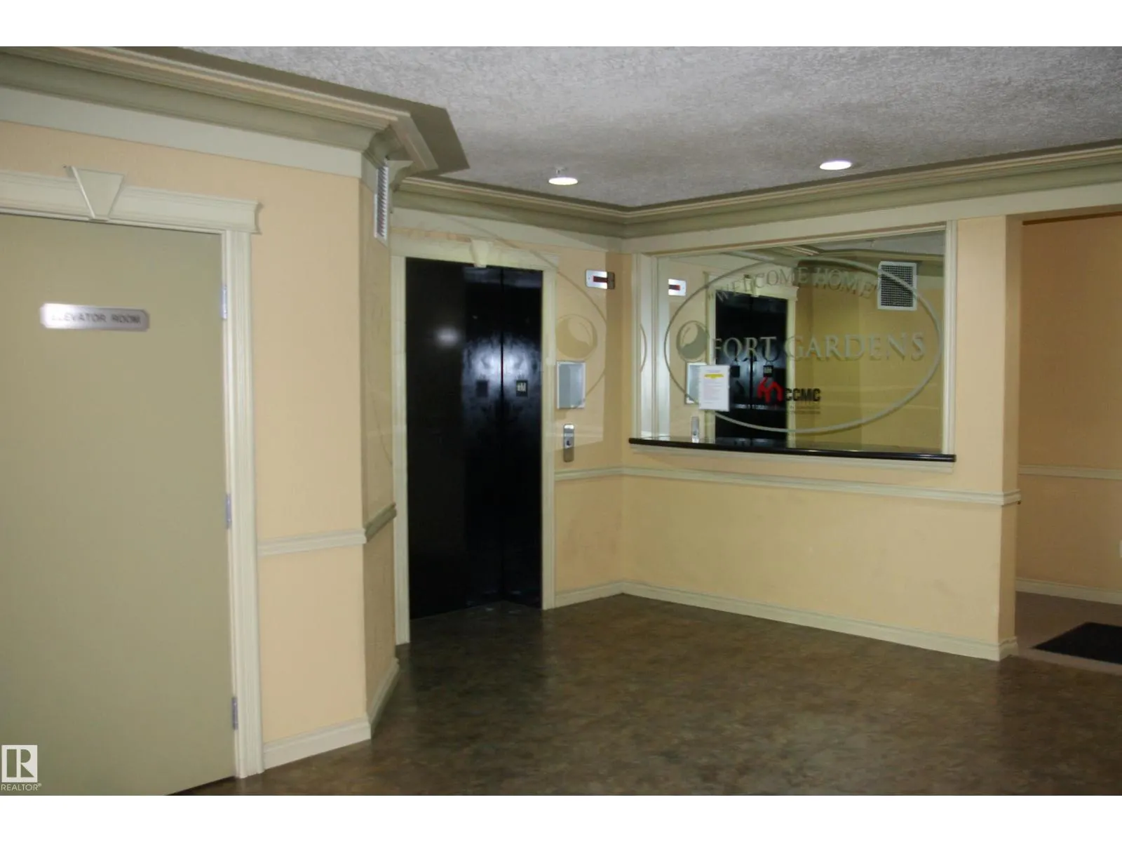 #305 70 WOODSMERE
