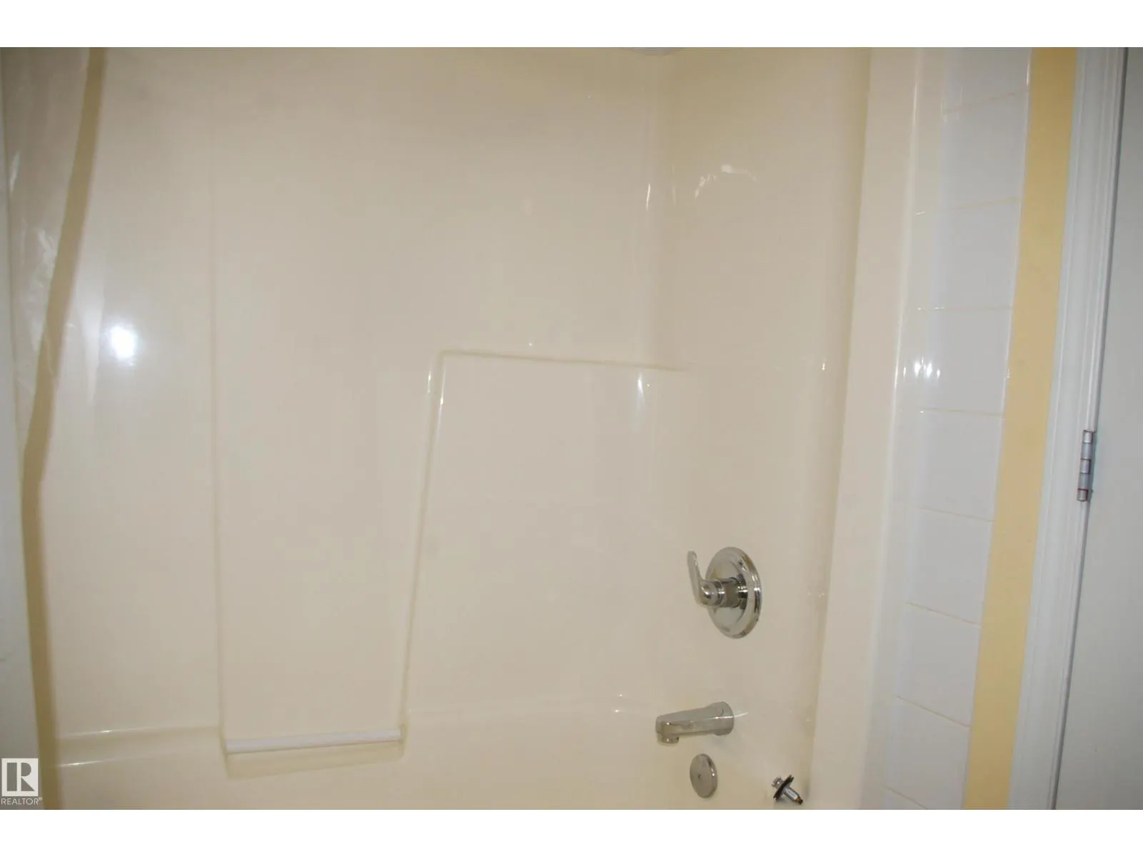 #305 70 WOODSMERE