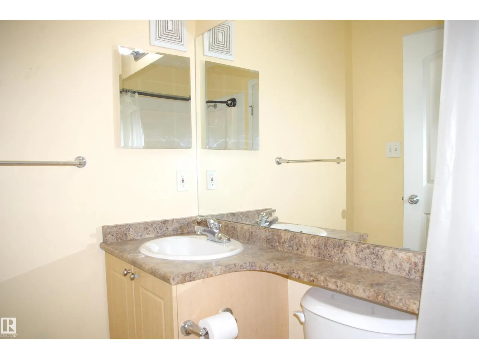 #305 70 WOODSMERE
