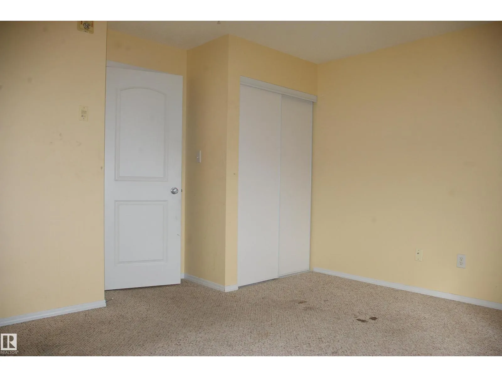 #305 70 WOODSMERE