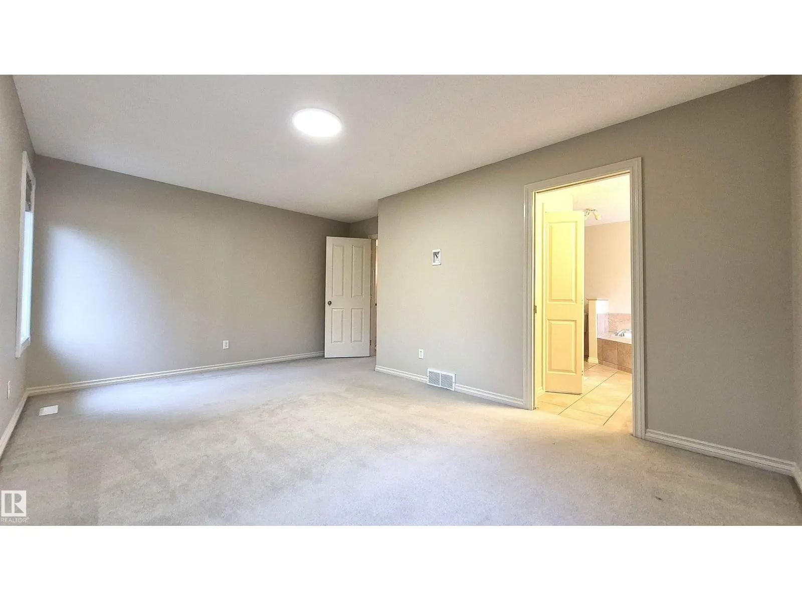 125 Coloniale WY