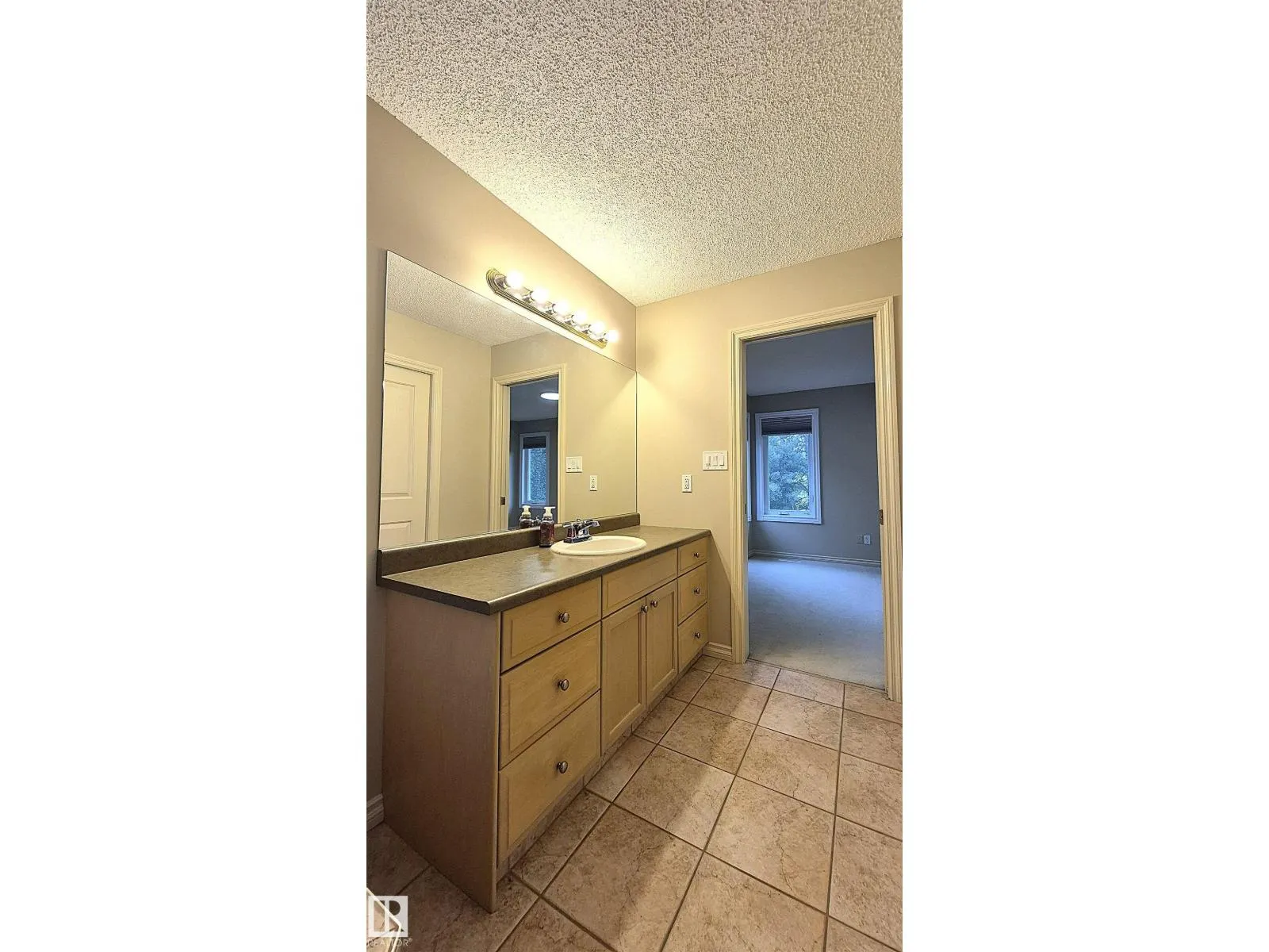 125 Coloniale WY
