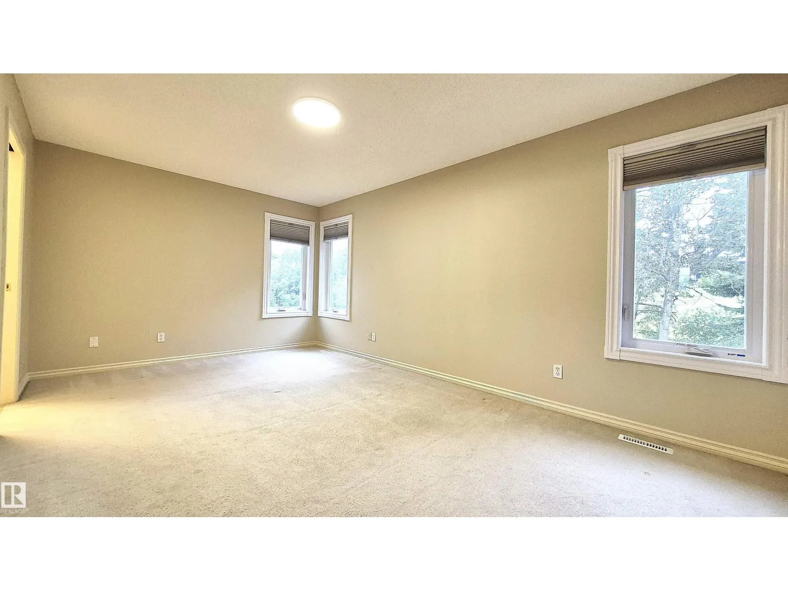 125 Coloniale WY