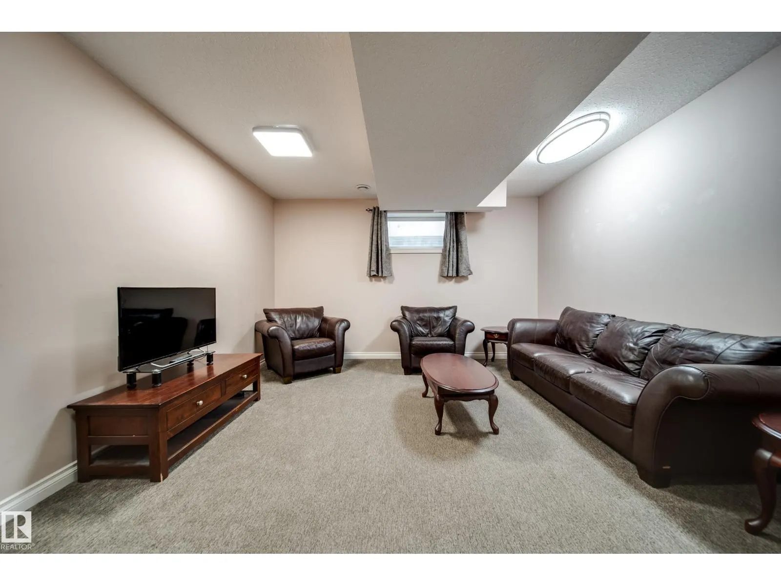 2410 WARRY PL SW
