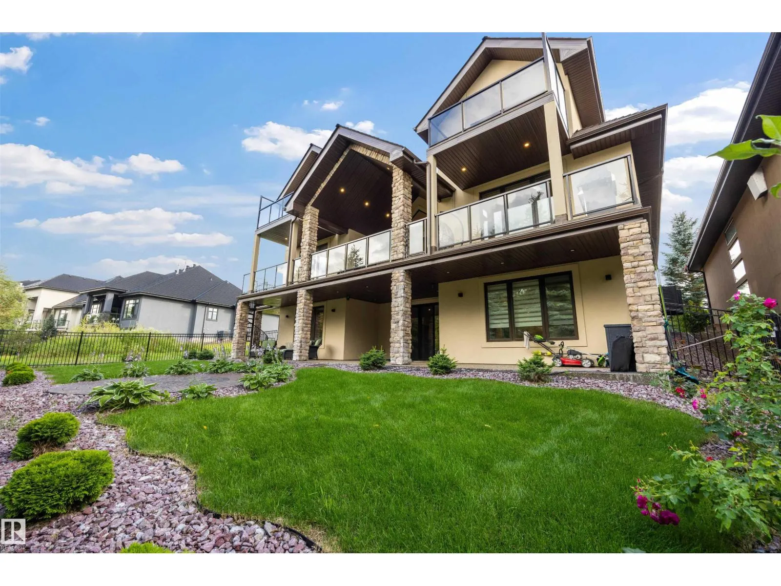 2793 WHEATON DR NW