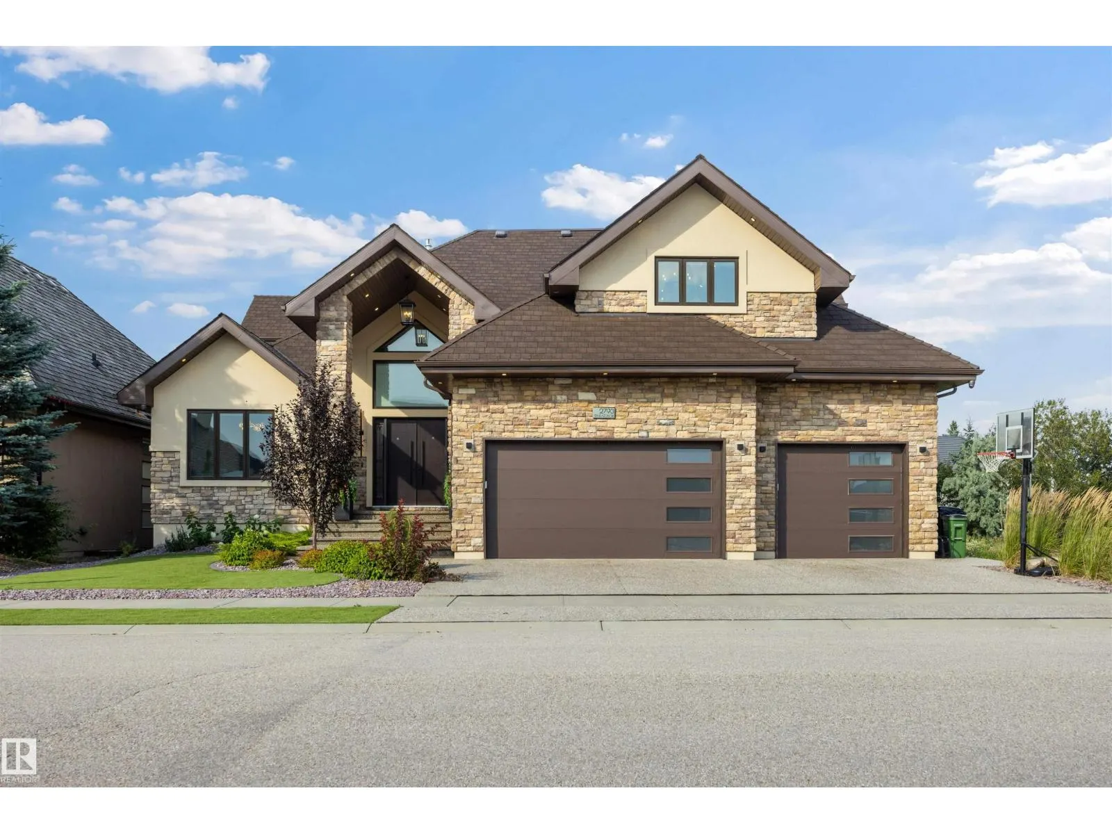 2793 WHEATON DR NW