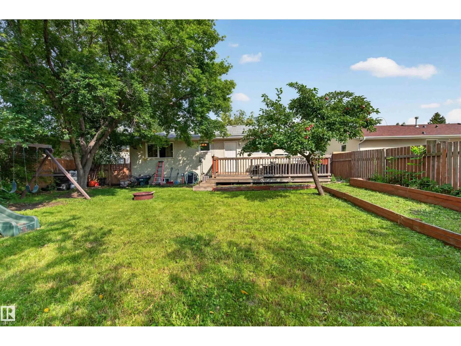 3606 44 ST