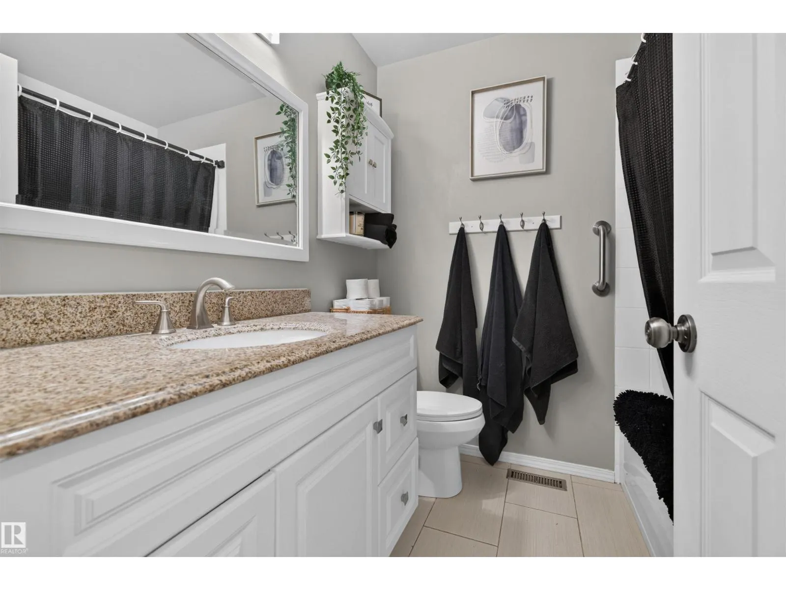 3606 44 ST