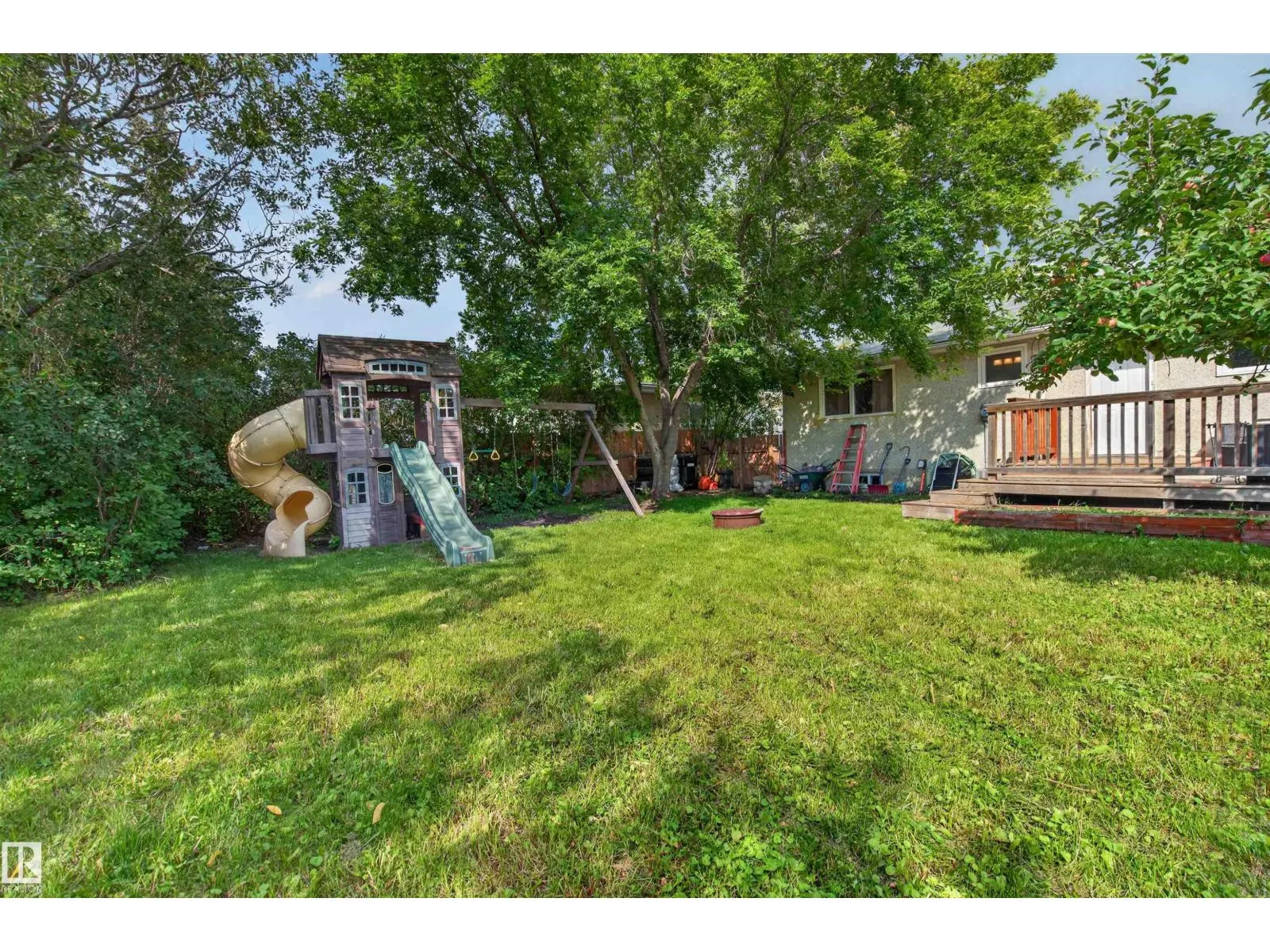 3606 44 ST