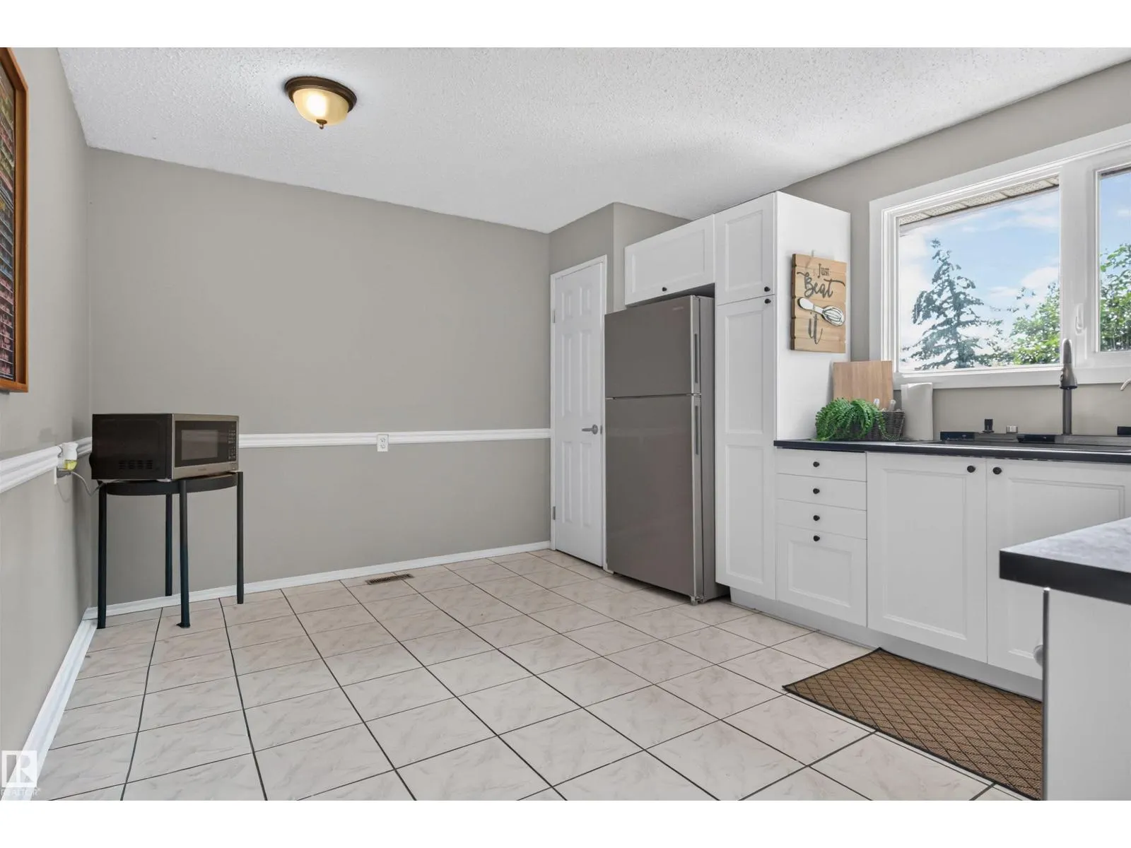 3606 44 ST