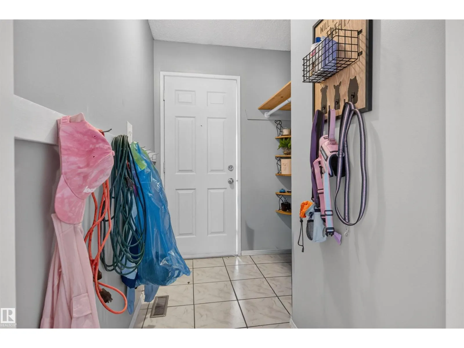 3606 44 ST