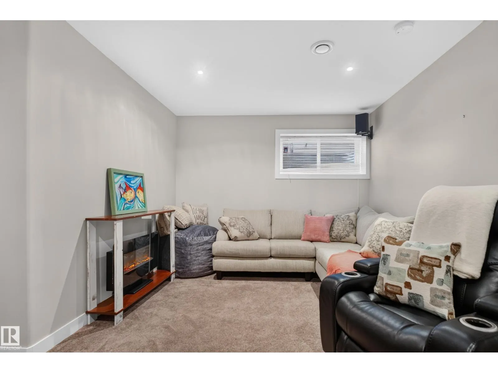 112 RICHMOND LI