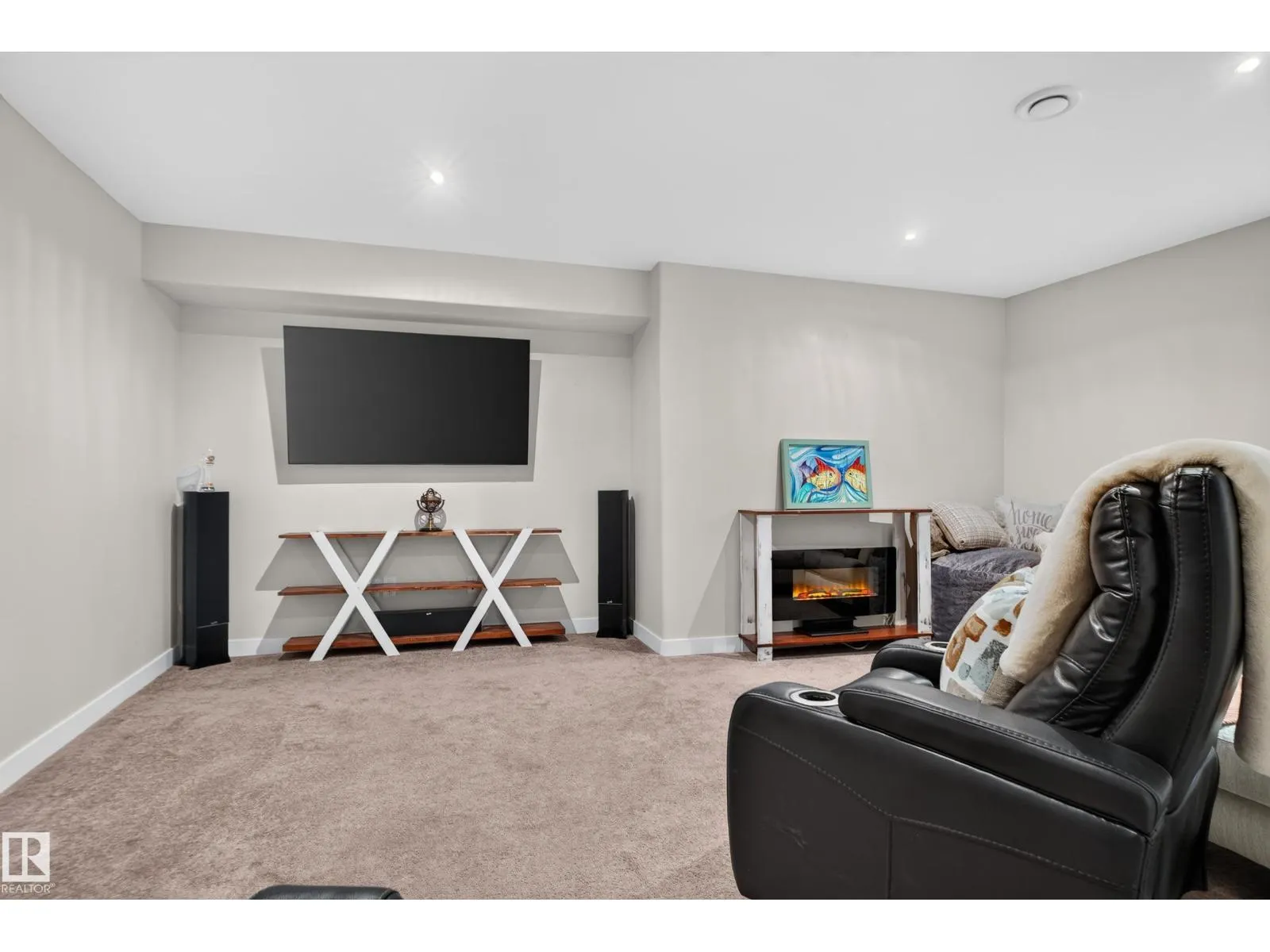 112 RICHMOND LI