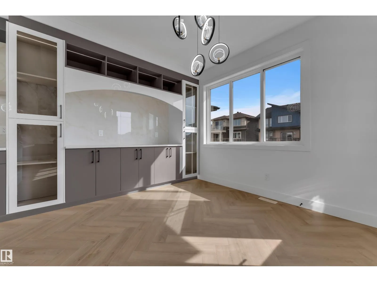 204 Linden LO