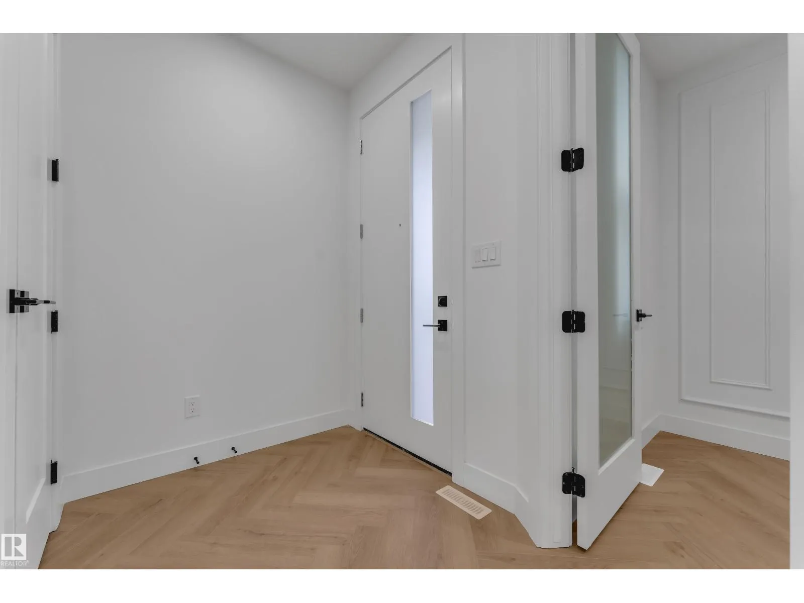 204 Linden LO